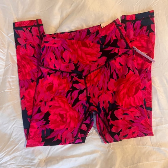 Victoria’s Secret - Picture 5 of 7